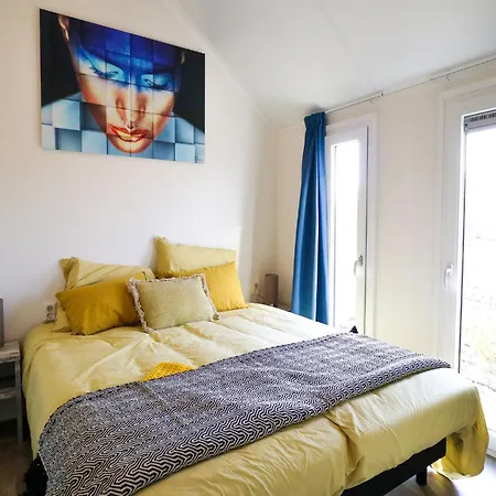Modern With Dishwasher, Near The Ijssel