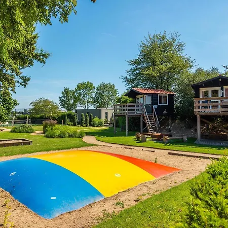 Vakantiehuis Modern With Dishwasher, Near The Ijssel *